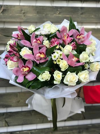 Букет цветов из: Розы и Хризантемы в Дмитриевка Уфимский район