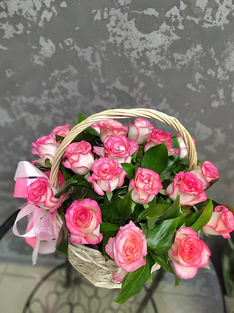 Цветочная композиция из Розы в корзине в Дмитриевка Уфимский район