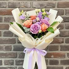 Букет цветов из:  Лизиантусы и Розы в Дмитриевка Уфимский район