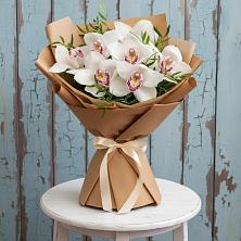 Букет цветов из:  Орхидеи и Розы в Дмитриевка Уфимский район